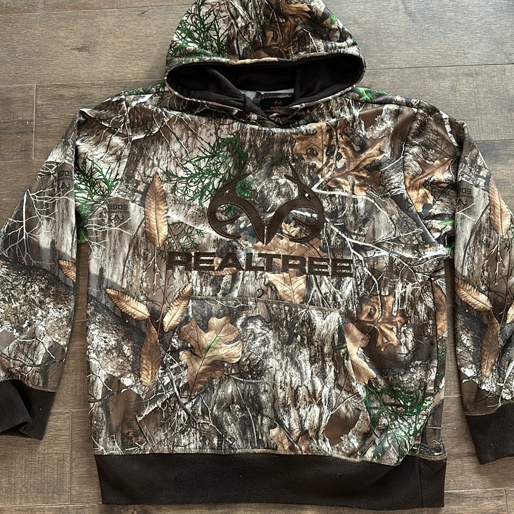 Reeltree Men’s Sweatshirt size medium Camo